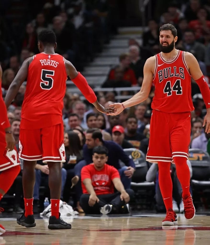 开云体育-赛后密尔沃基雄鹿备战中超；强势反弹细节曝光；态度坚定；团队化学反应显著的简单介绍-开云体育